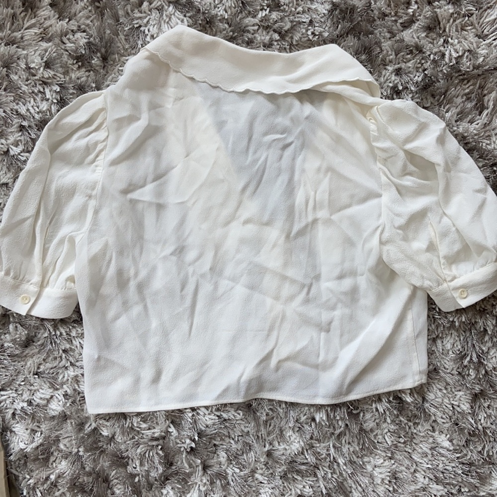 *sold* Aritzia new solitaire blouse S - Picture 3 of 4